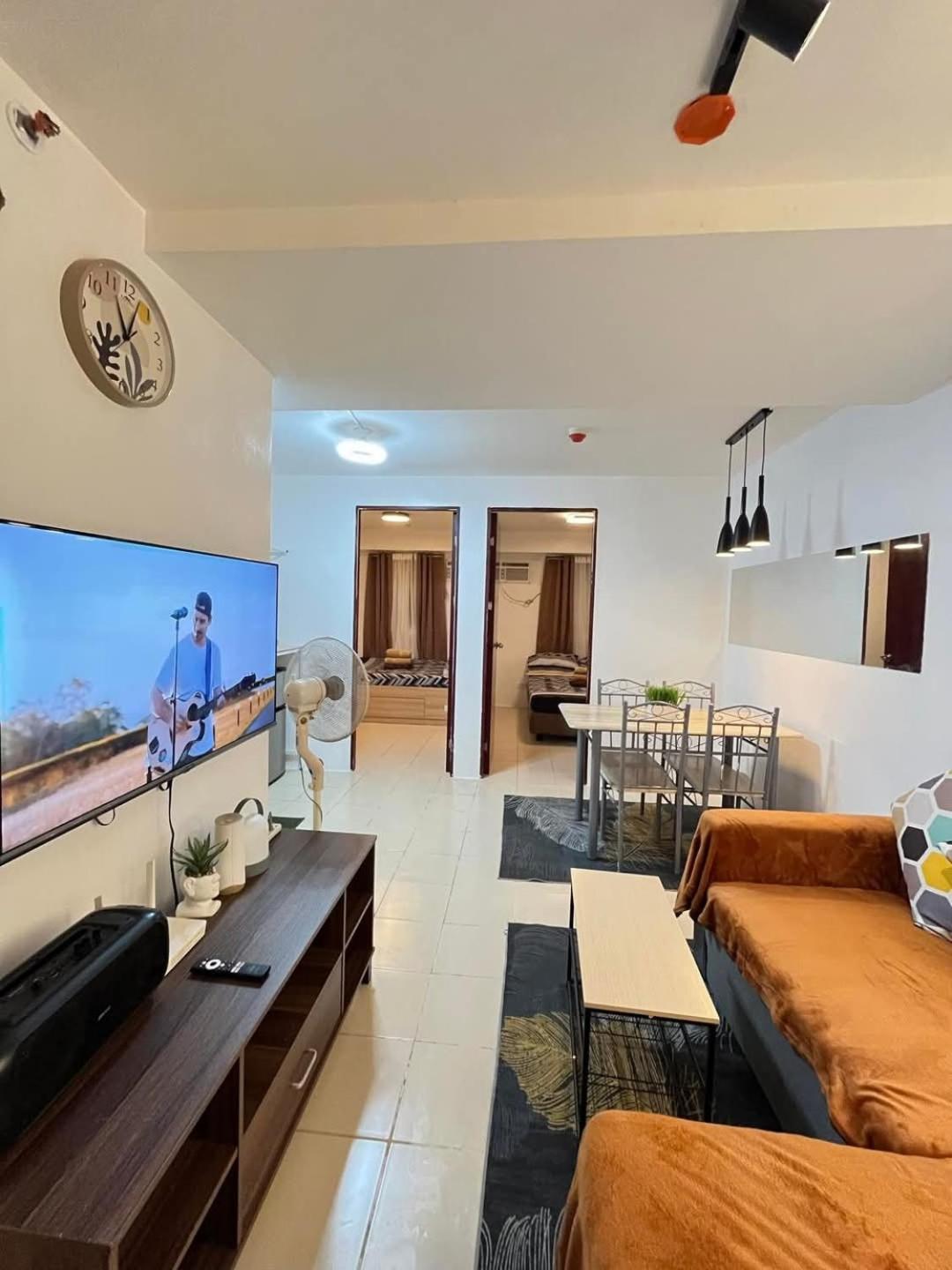Urban Deca Staycation In By April & Ivan Hostel Manila